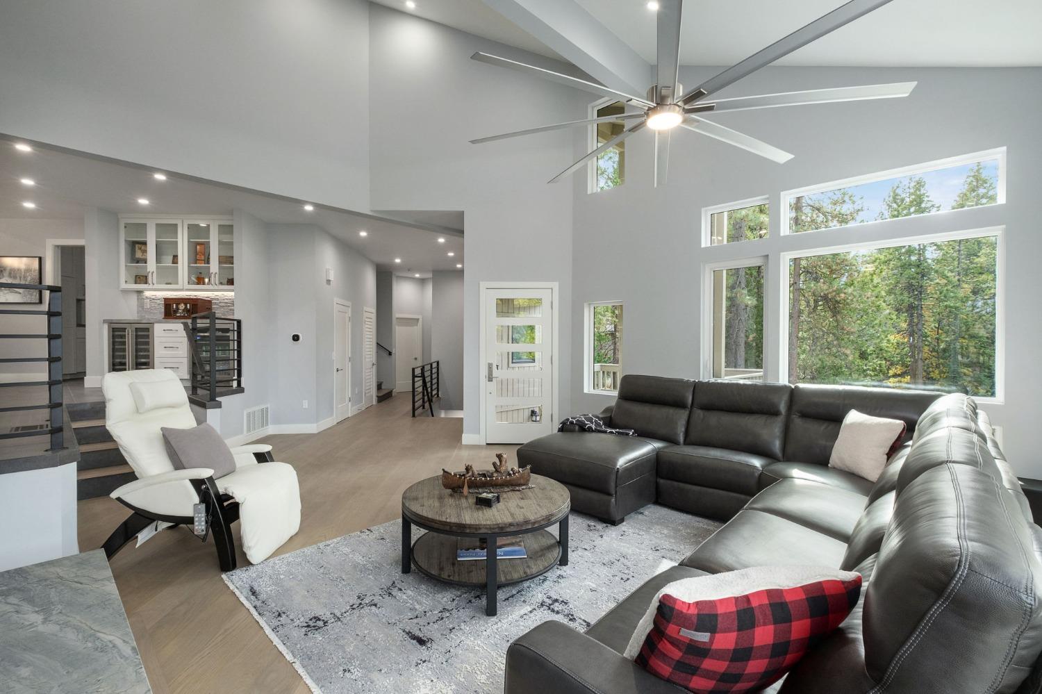 39577 Pond Ln, Shaver Lake, CA 93664