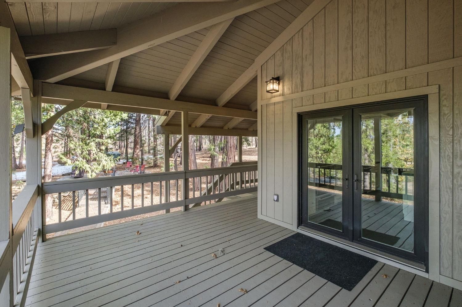 39577 Pond Ln, Shaver Lake, CA 93664