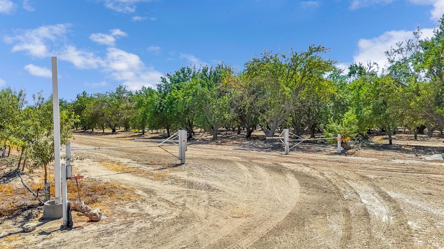 15110 Avenue 7, Madera, CA 93637