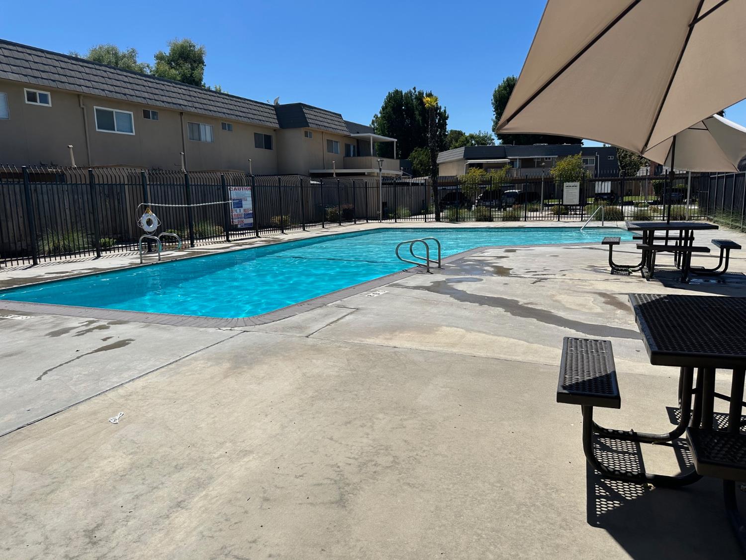 5138 E Ashlan Ave #106, Fresno, CA 93727