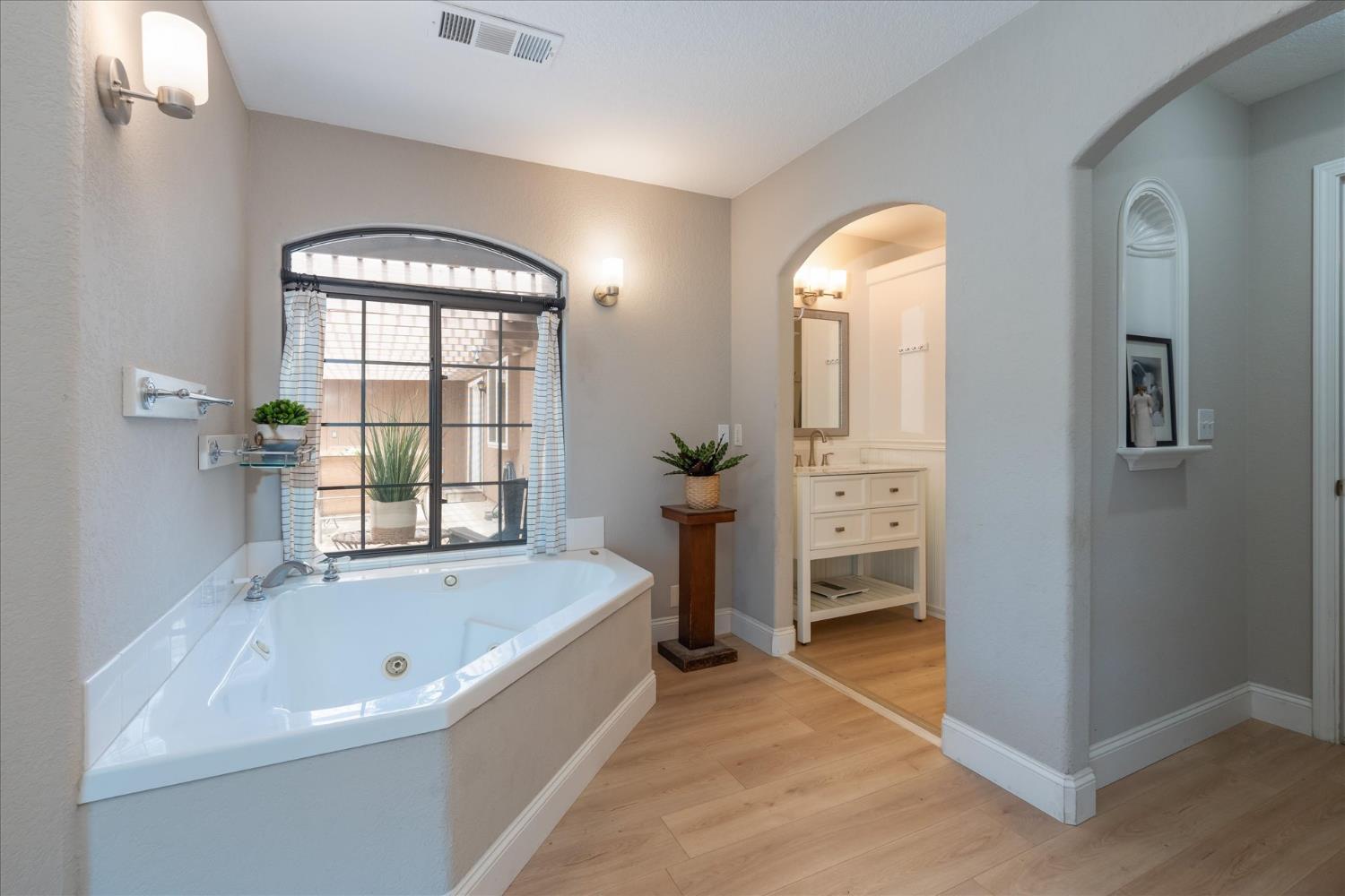 29280 Glacier Dr, Coarsegold, CA 93614