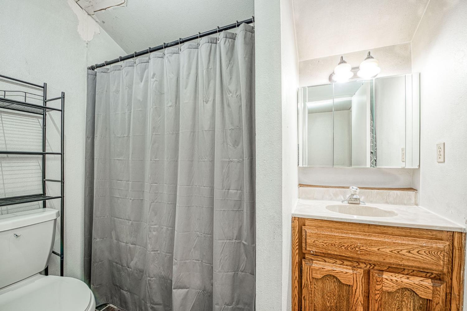 41918 Corlew Ln, Auberry, CA 93602