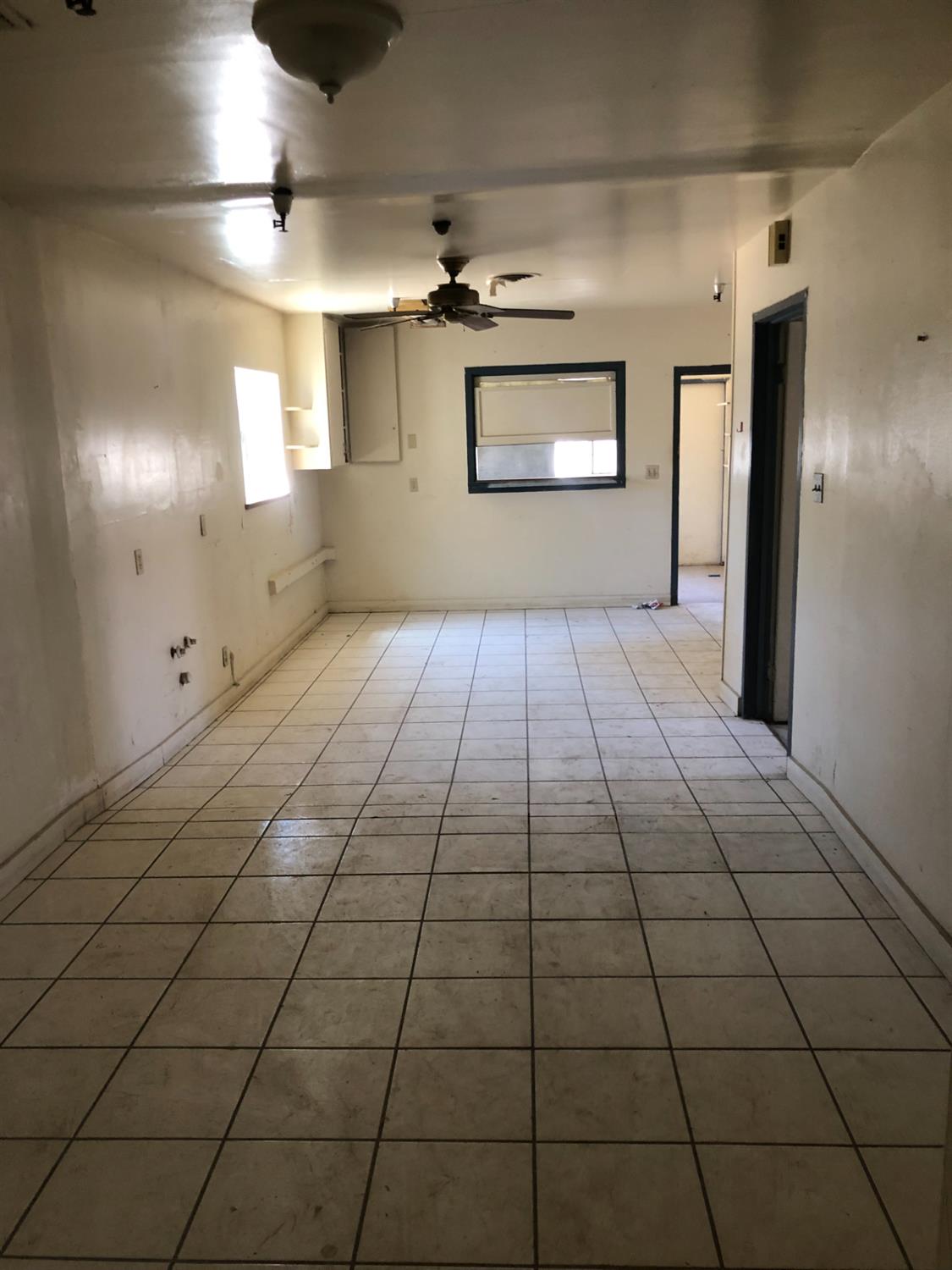 1590 E Dinuba Ave, Reedley, CA 93654