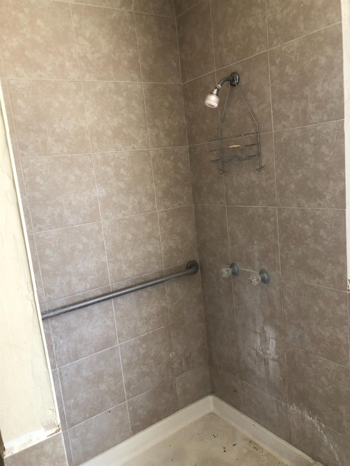 1590 E Dinuba Ave, Reedley, CA 93654