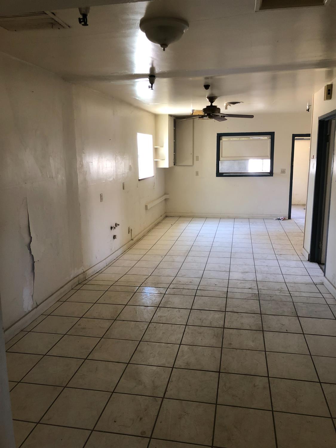 1590 E Dinuba Ave, Reedley, CA 93654