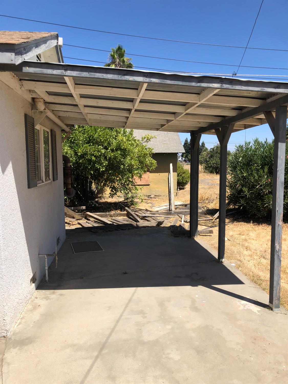 1590 E Dinuba Ave, Reedley, CA 93654