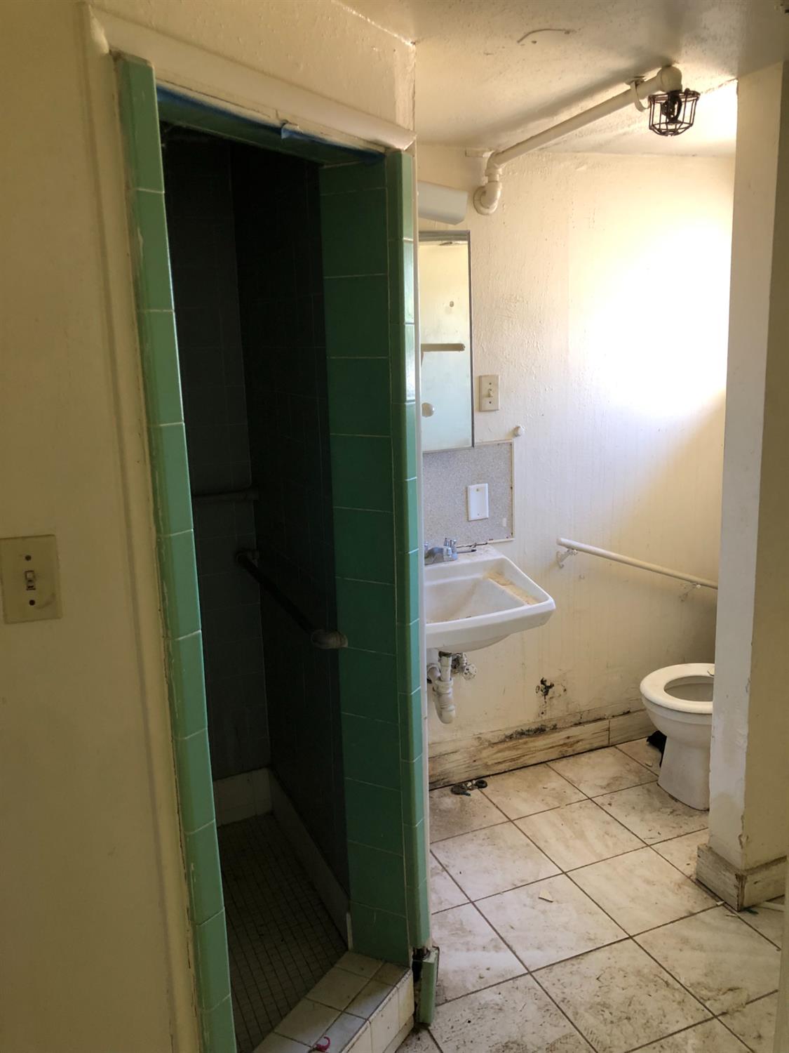 1590 E Dinuba Ave, Reedley, CA 93654