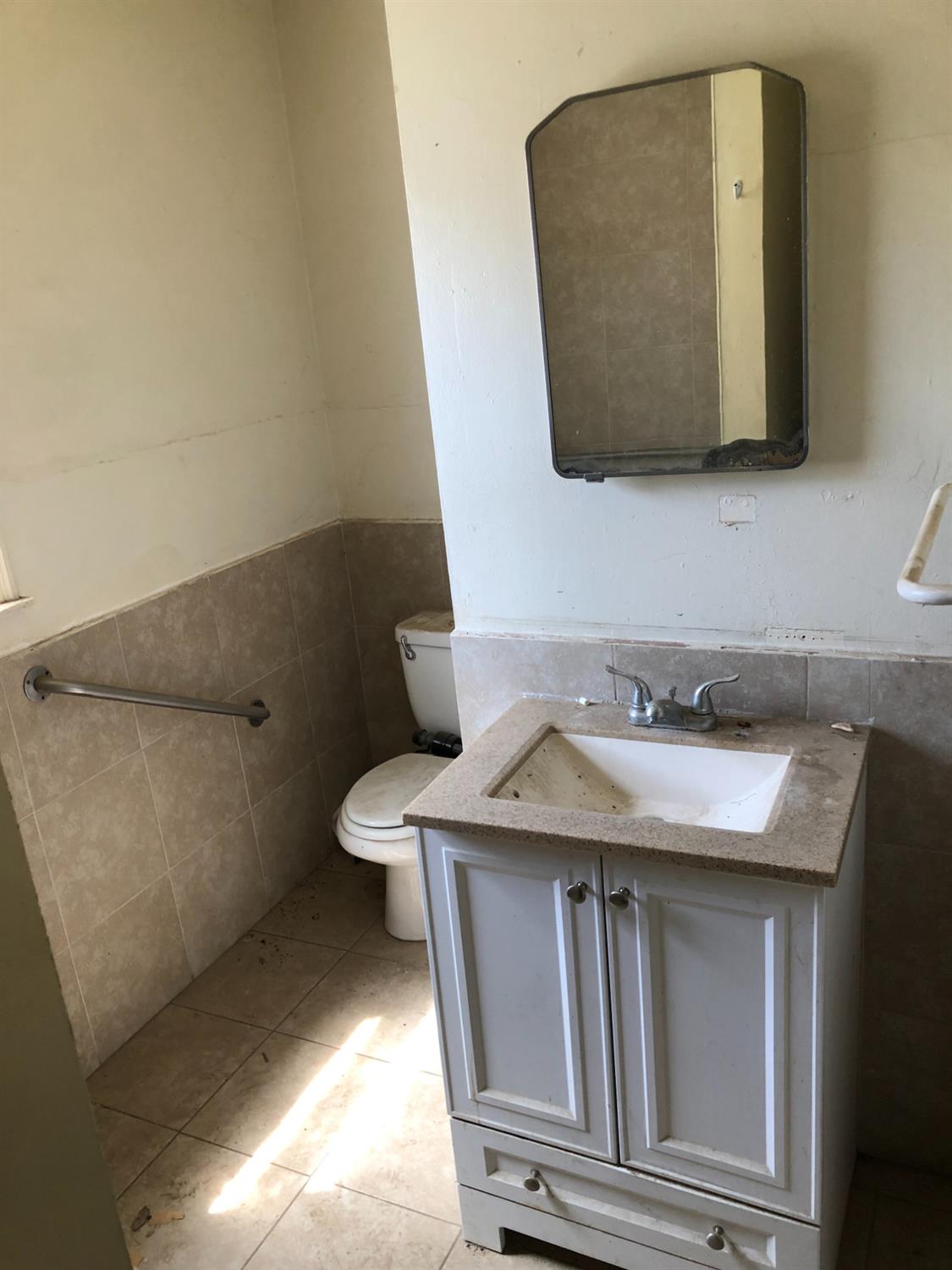 1590 E Dinuba Ave, Reedley, CA 93654