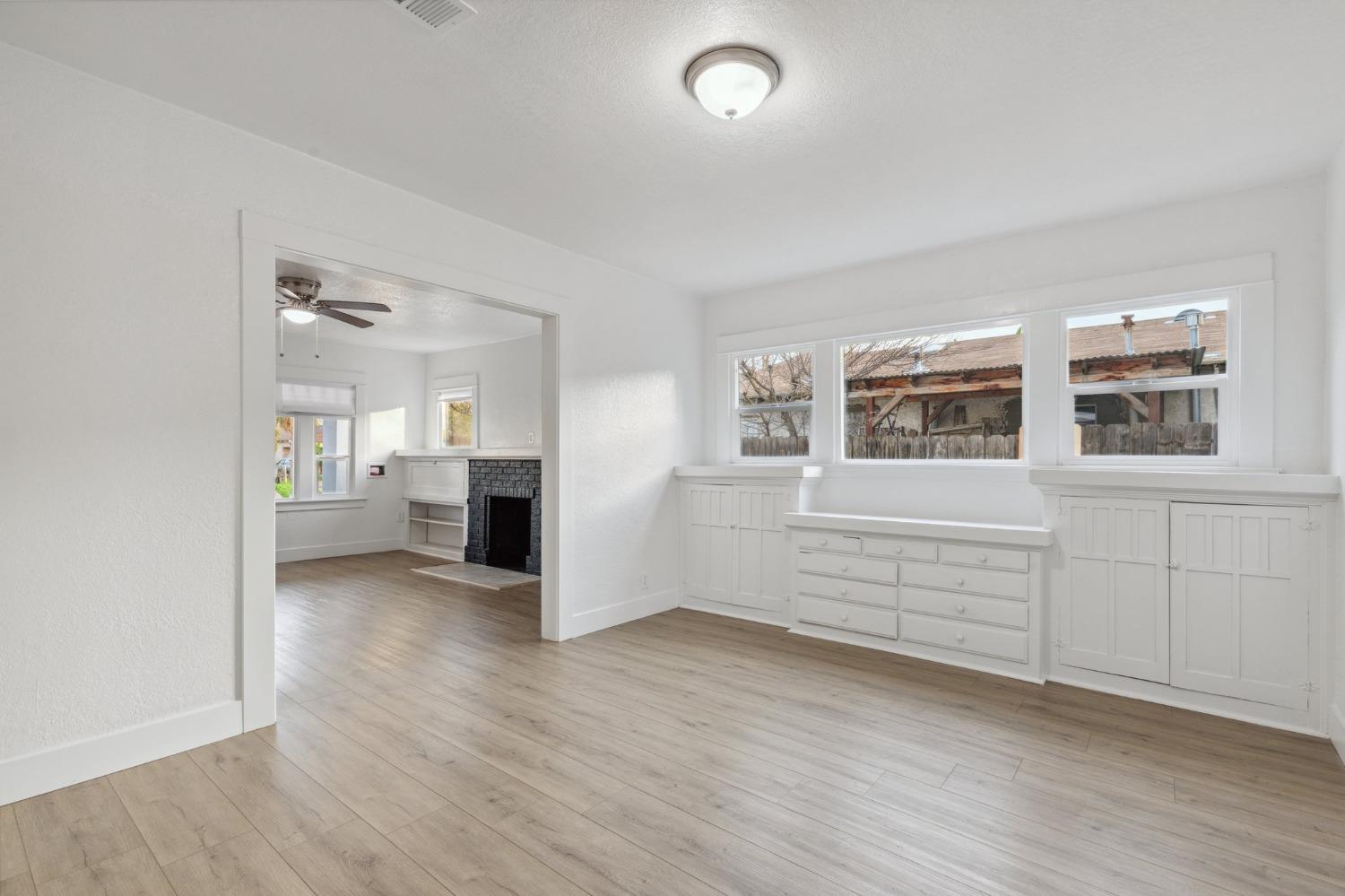 555 N Harrison Ave, Fresno, CA 93728