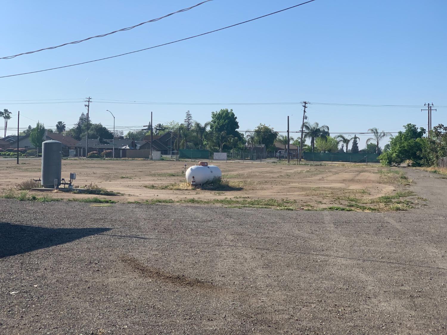 4206 W Dakota, Fresno, CA 93722