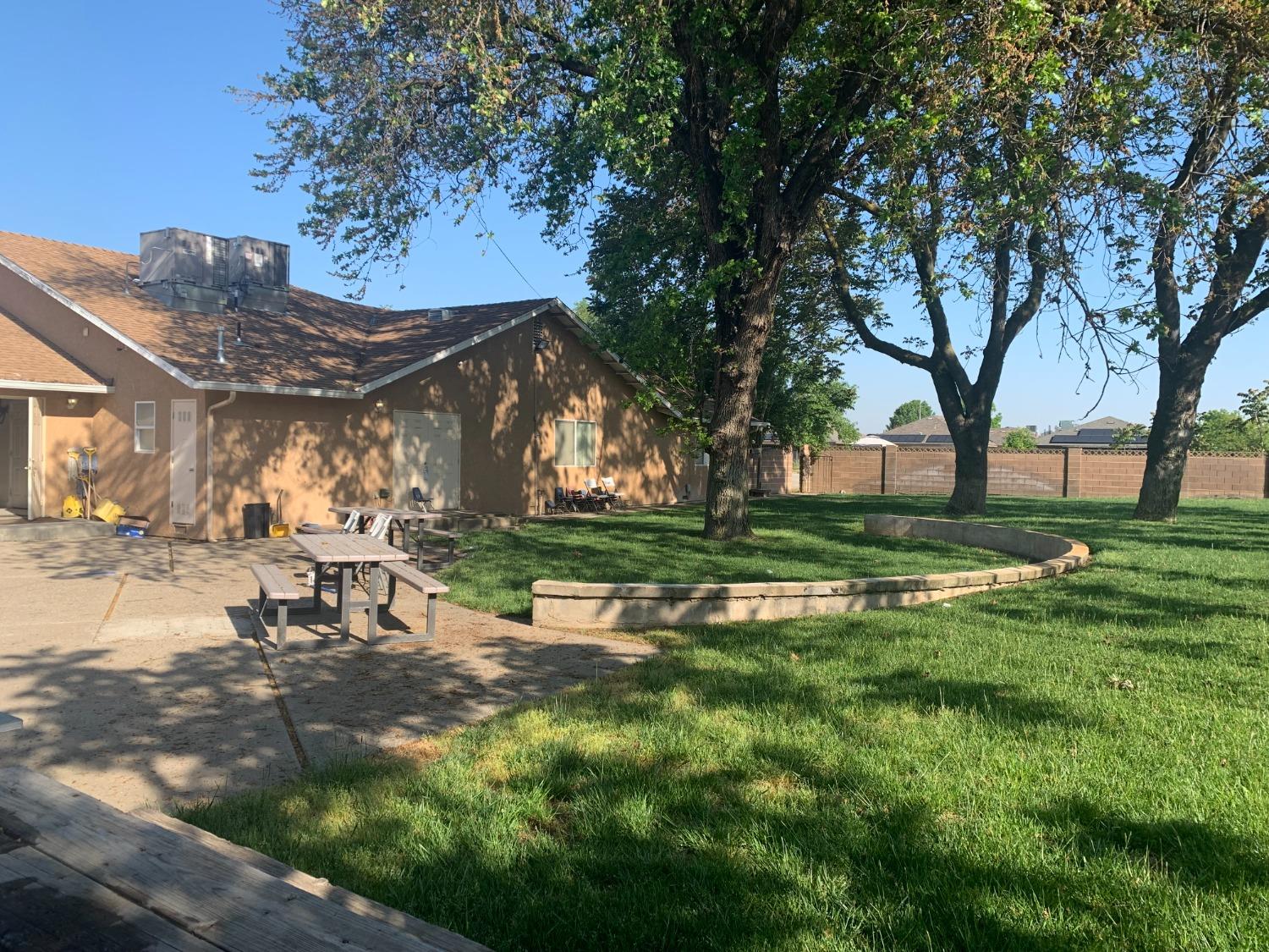 4206 W Dakota, Fresno, CA 93722