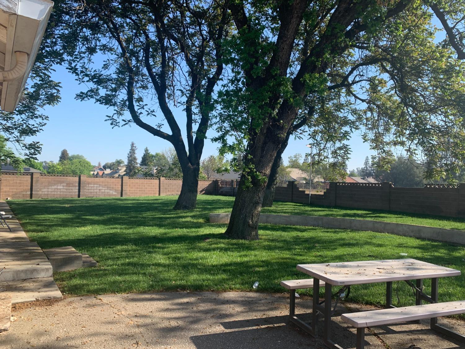 4206 W Dakota, Fresno, CA 93722