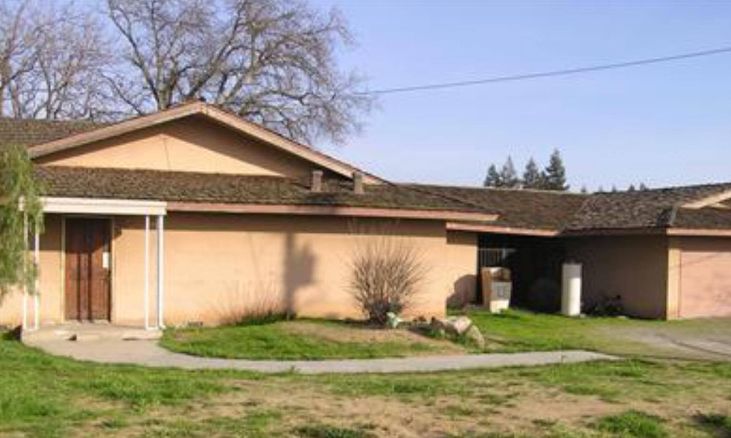 4206 W Dakota, Fresno, CA 93722