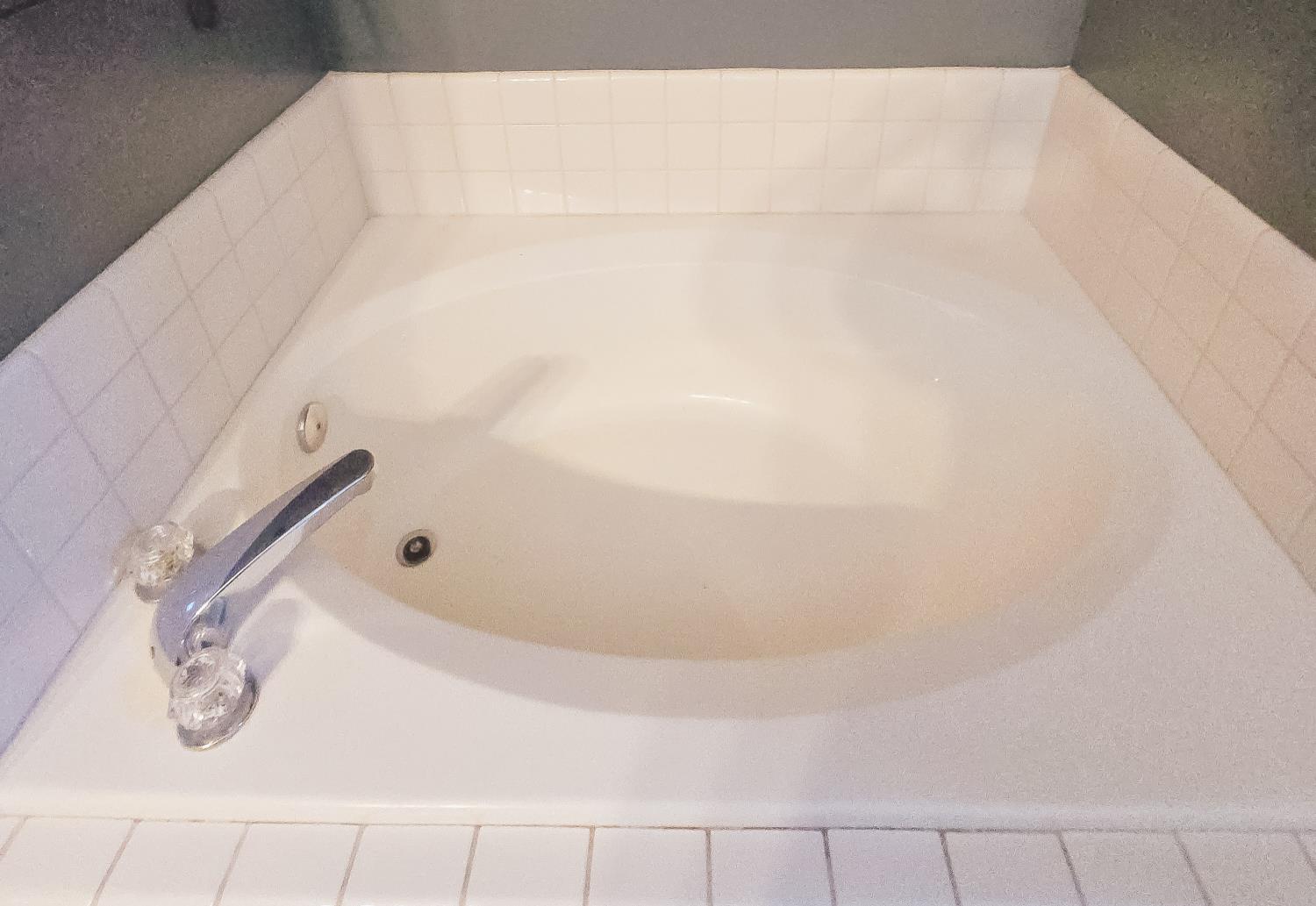 2606 Hillcrest St, Selma, CA 93662