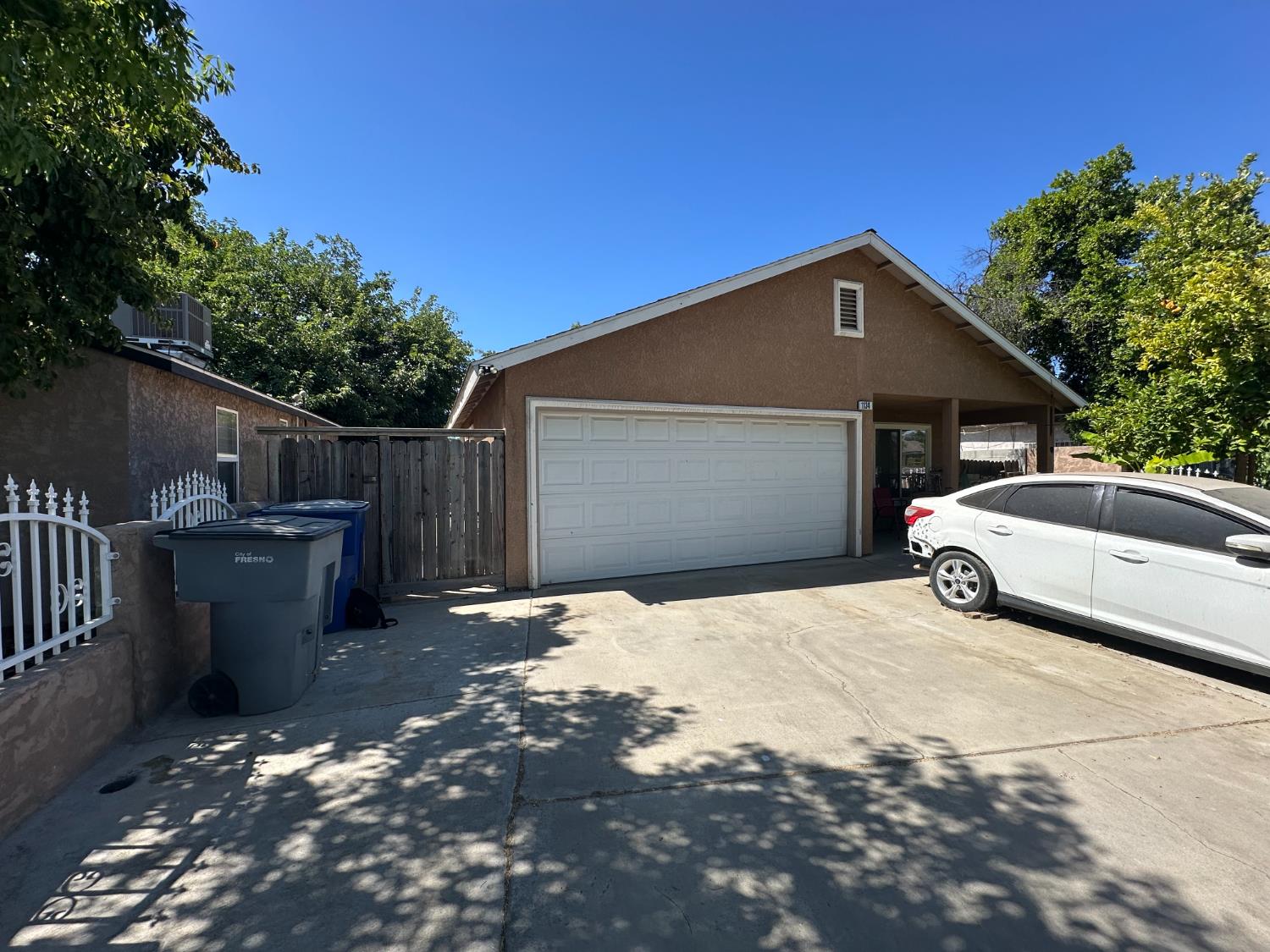 1134 E Princeton Ave, Fresno, CA 93704