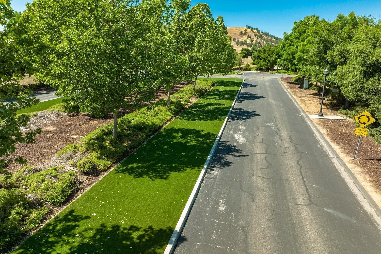 20121 Via Mirabel Dr, Clovis, CA 93619