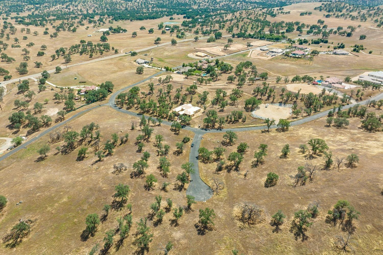 20121 Via Mirabel Dr, Clovis, CA 93619