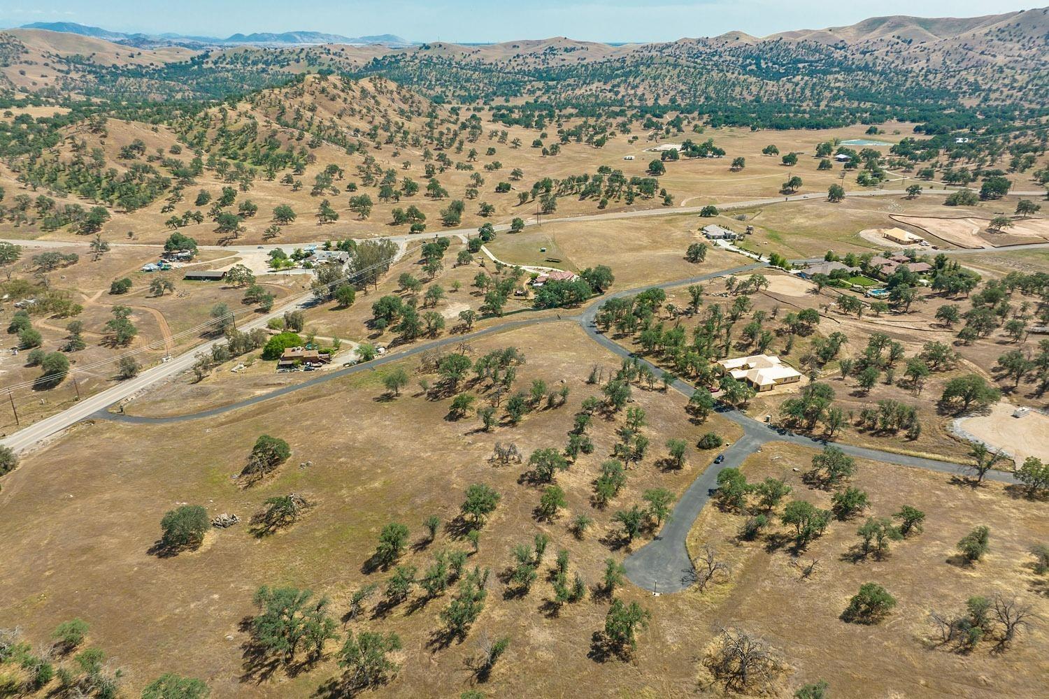 20121 Via Mirabel Dr, Clovis, CA 93619