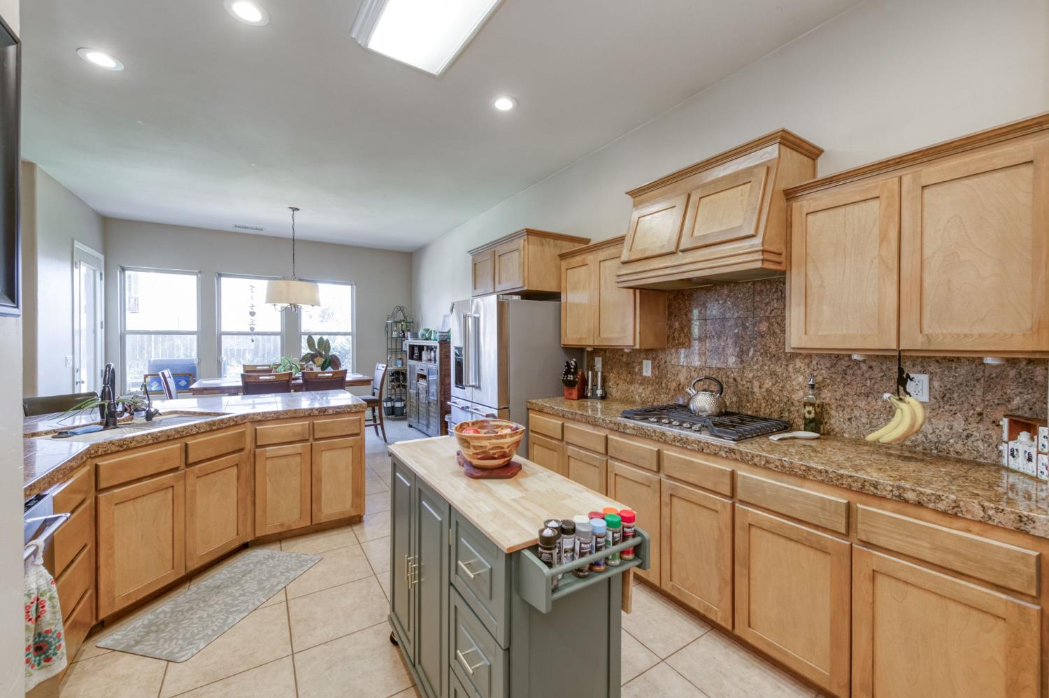 6611 W Morris Ave, Fresno, CA 93723