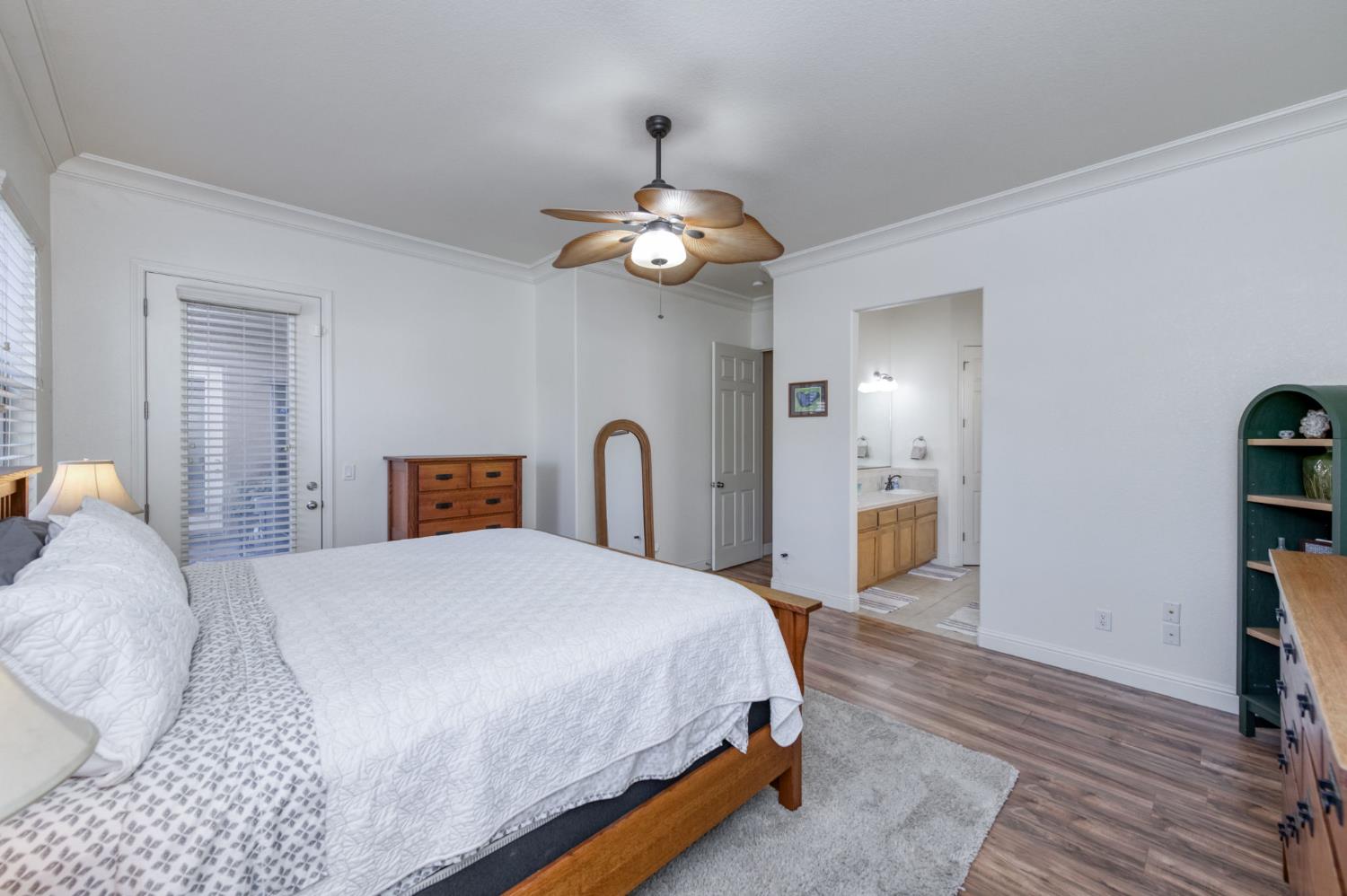 6611 W Morris Ave, Fresno, CA 93723