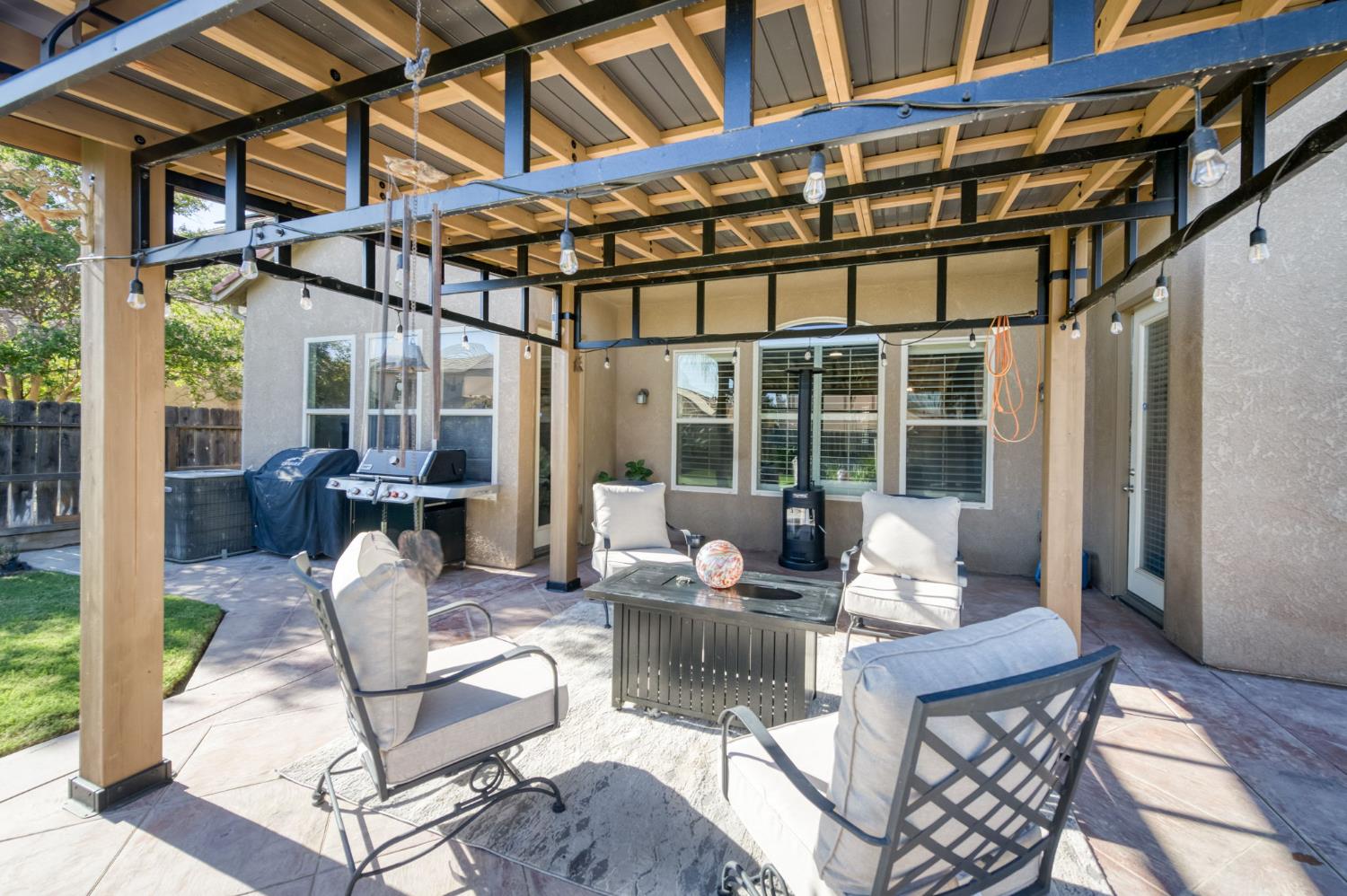 6611 W Morris Ave, Fresno, CA 93723