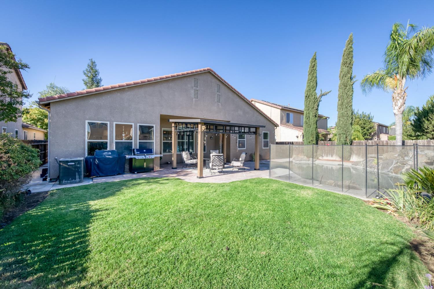 6611 W Morris Ave, Fresno, CA 93723