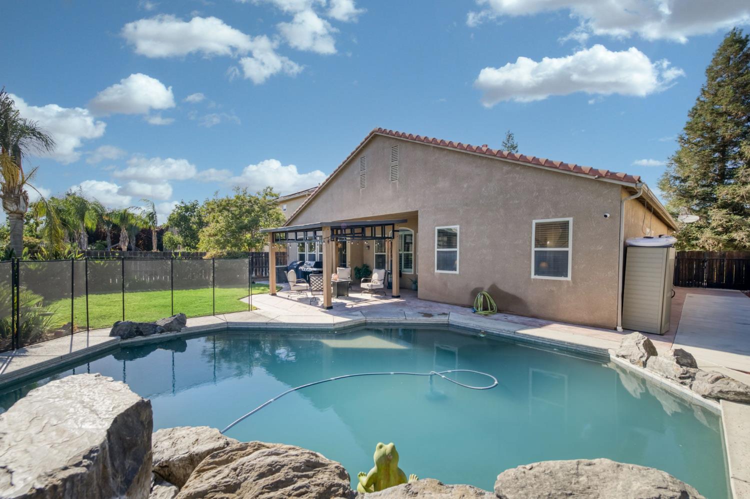 6611 W Morris Ave, Fresno, CA 93723