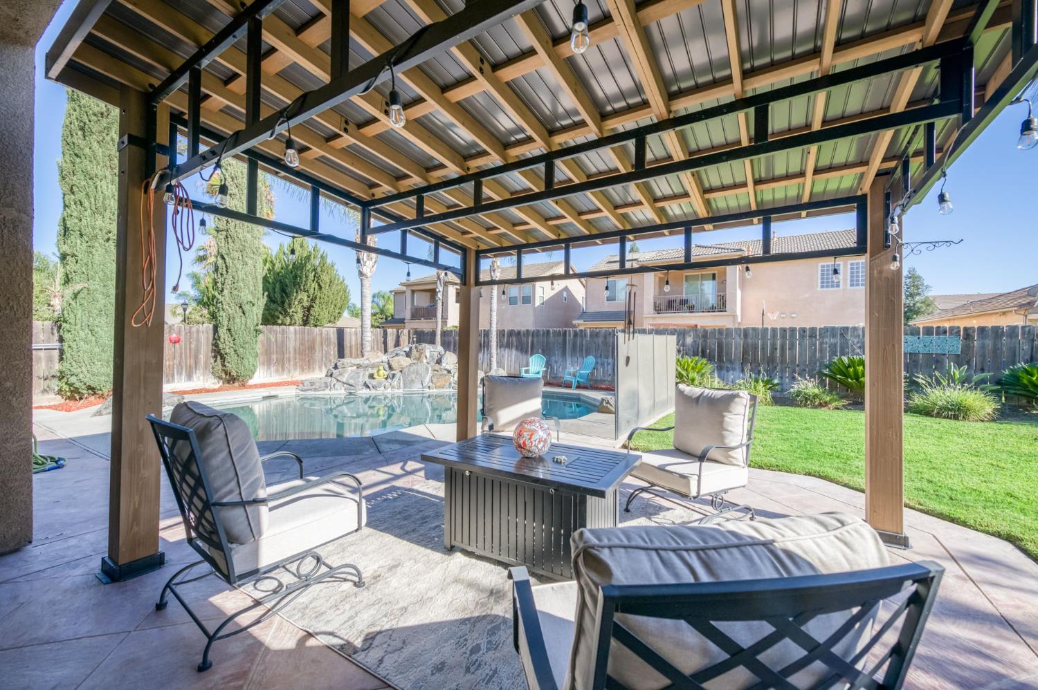 6611 W Morris Ave, Fresno, CA 93723