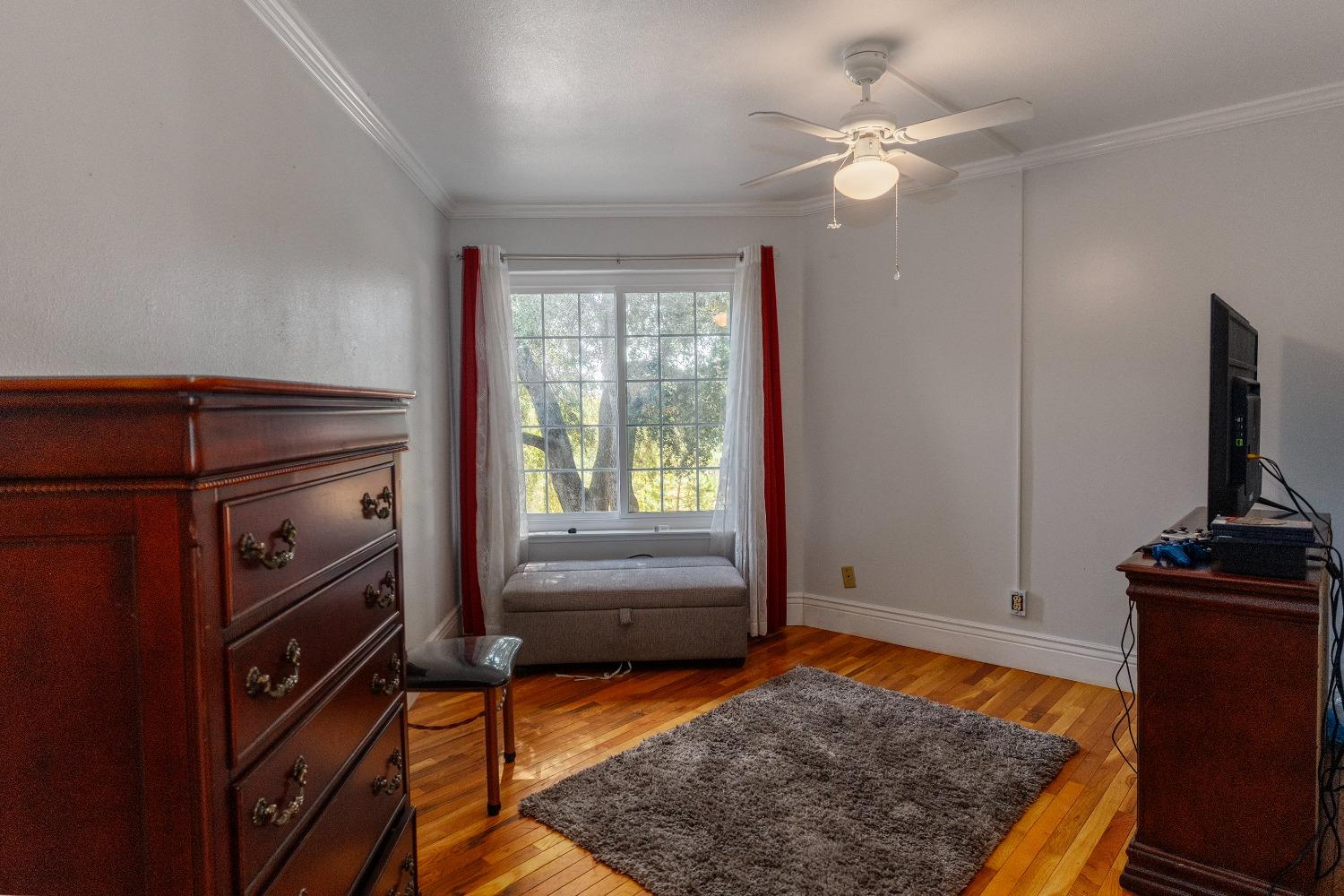 33952 Tocaloma Rd, Auberry, CA 93602