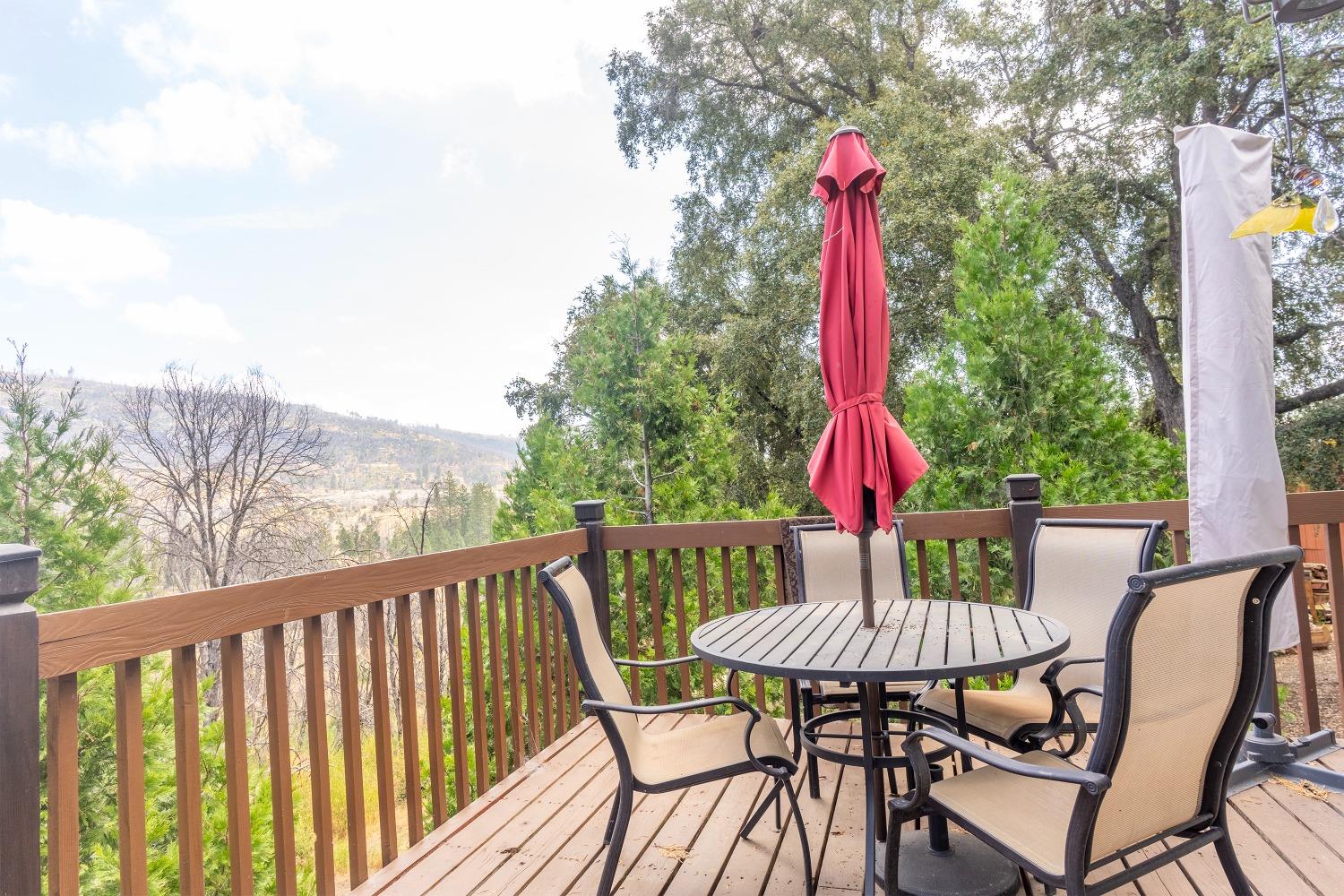 33952 Tocaloma Rd, Auberry, CA 93602