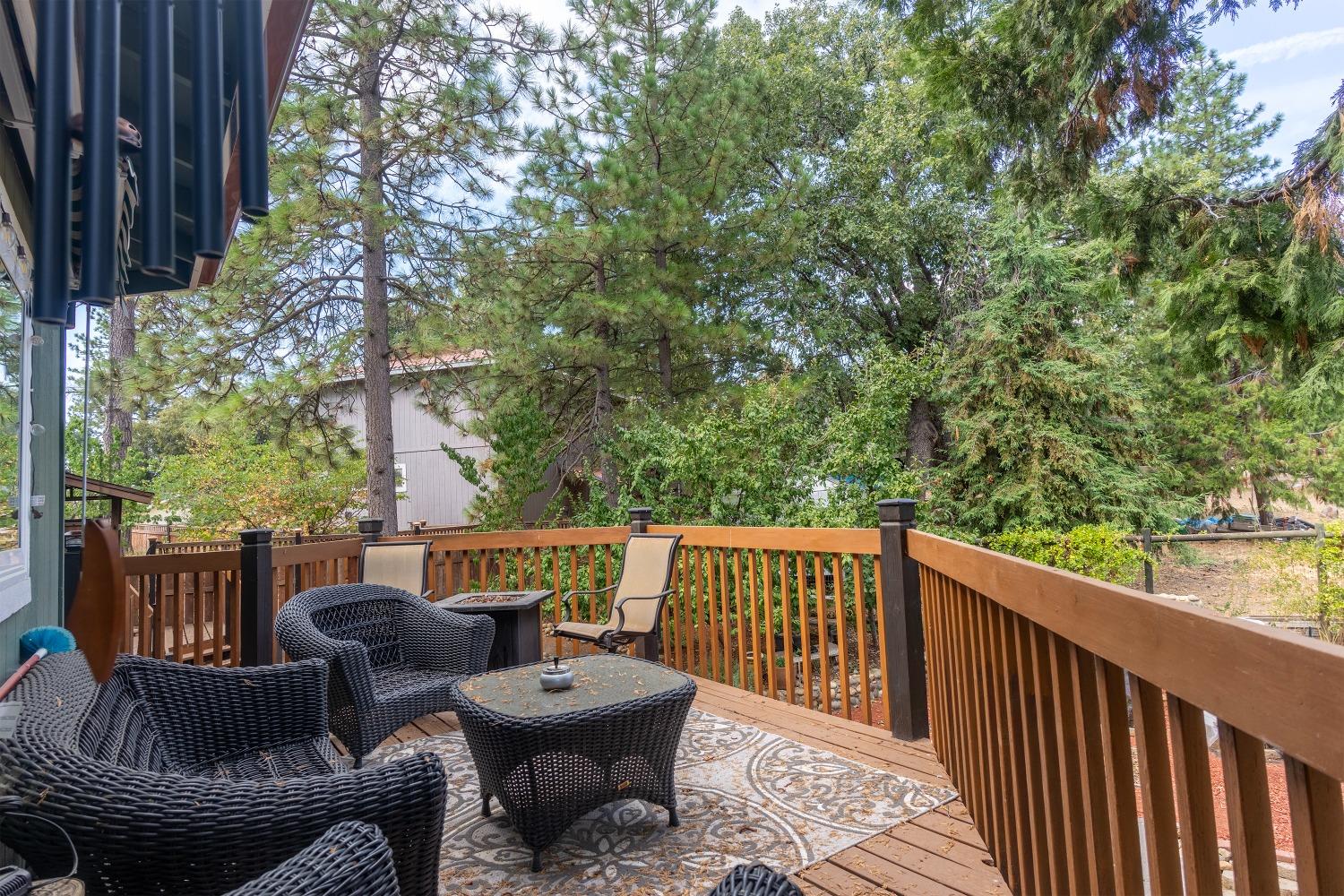 33952 Tocaloma Rd, Auberry, CA 93602