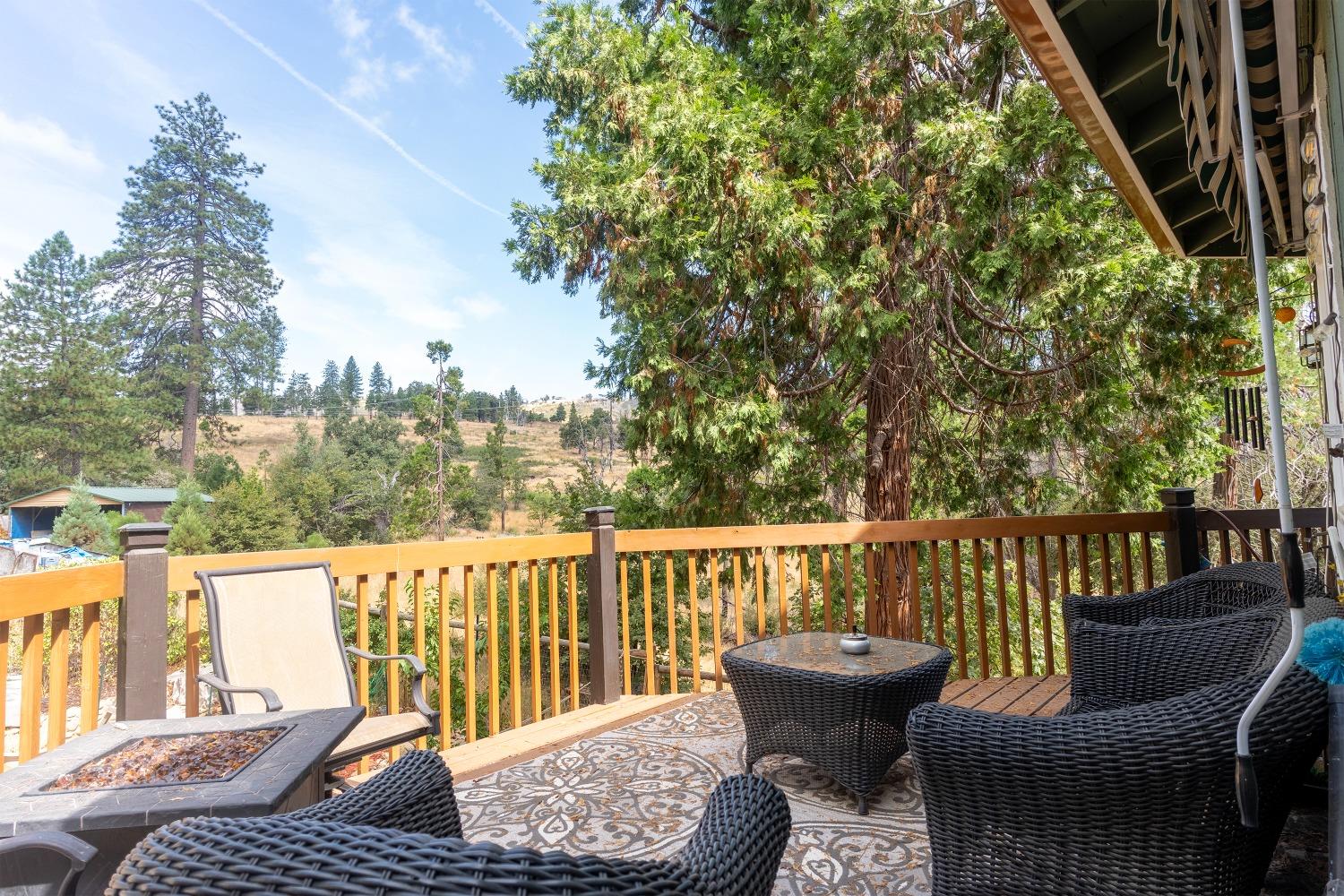 33952 Tocaloma Rd, Auberry, CA 93602