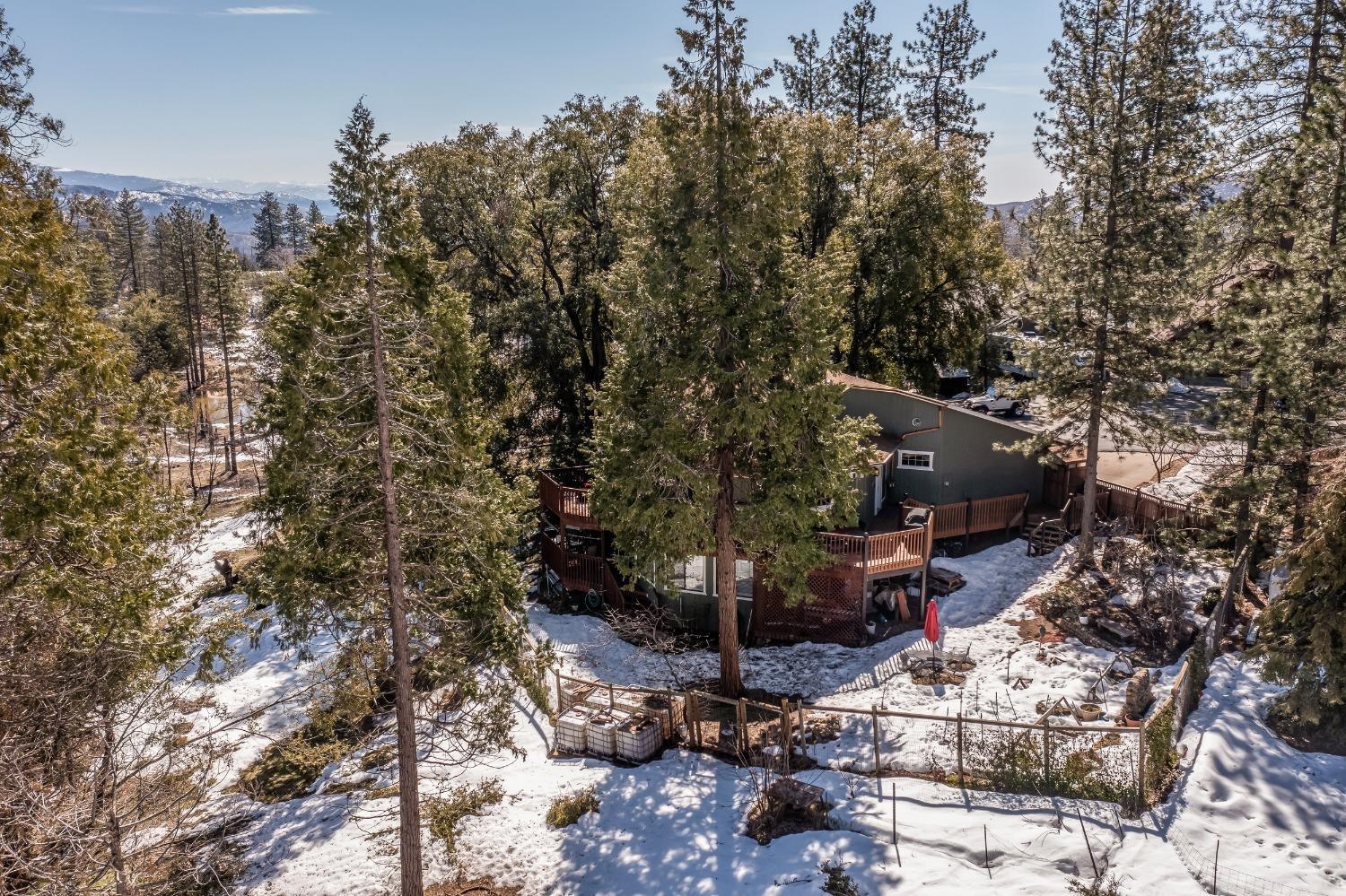 33952 Tocaloma Rd, Auberry, CA 93602