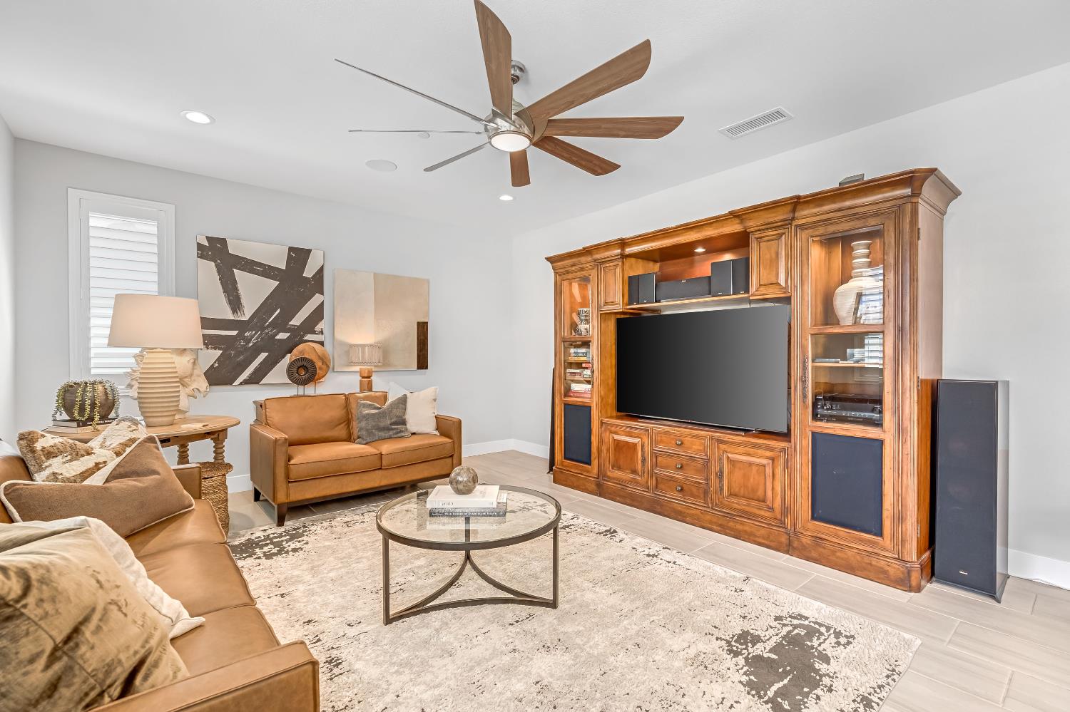 4369 Horizon Dr, Madera, CA 93636