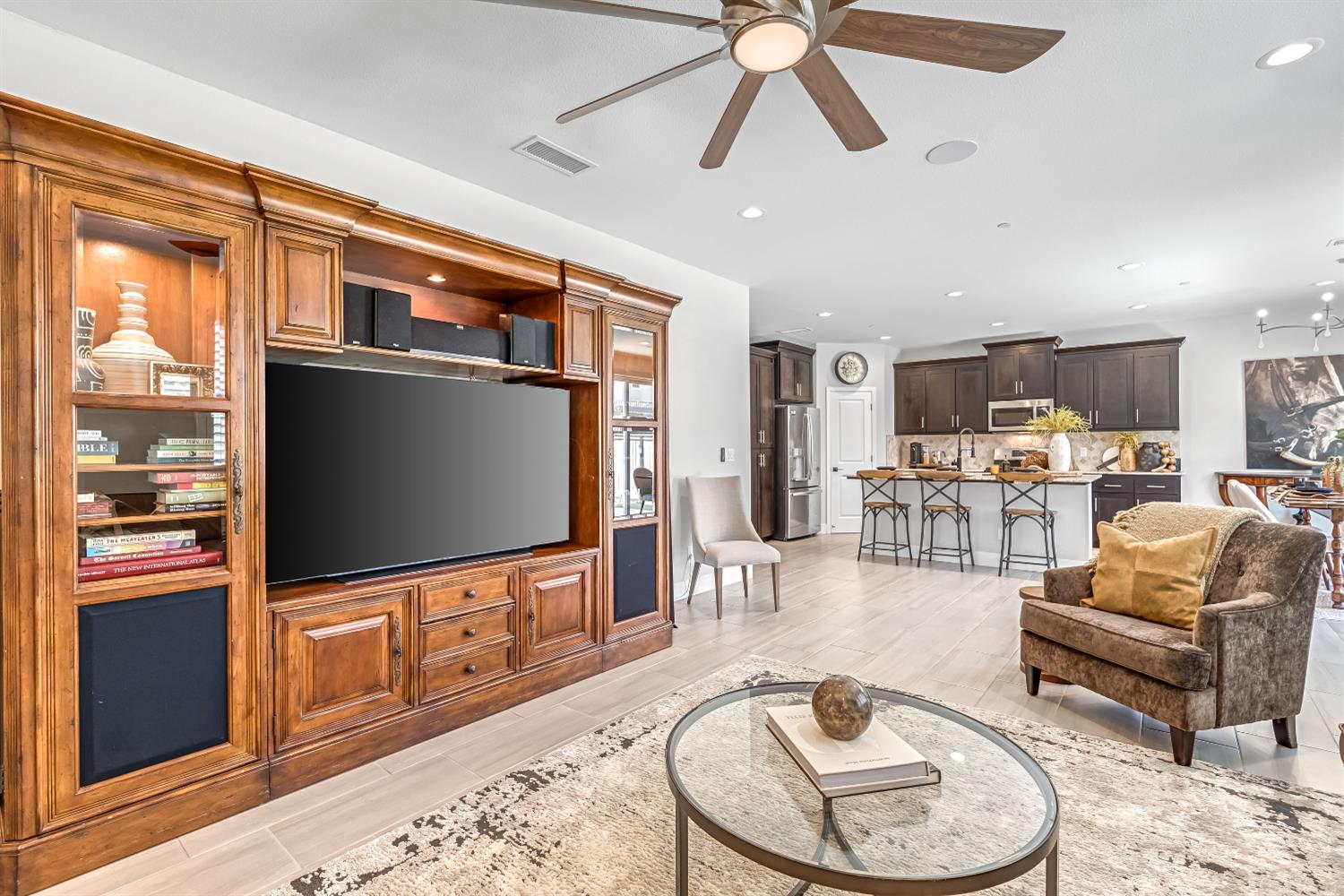 4369 Horizon Dr, Madera, CA 93636