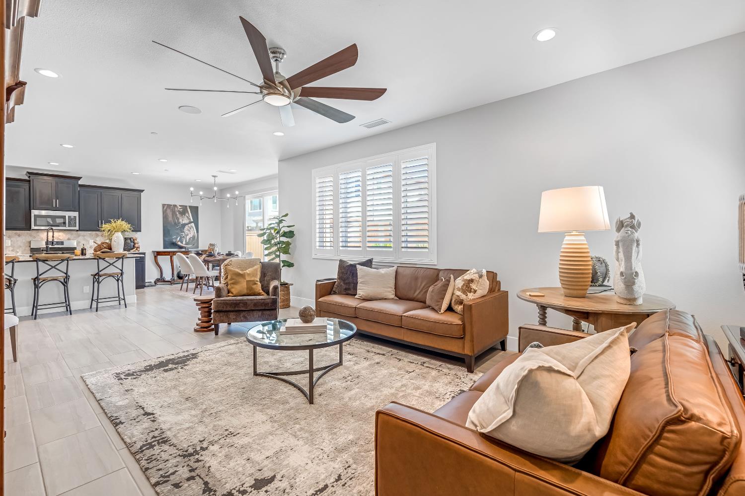 4369 Horizon Dr, Madera, CA 93636