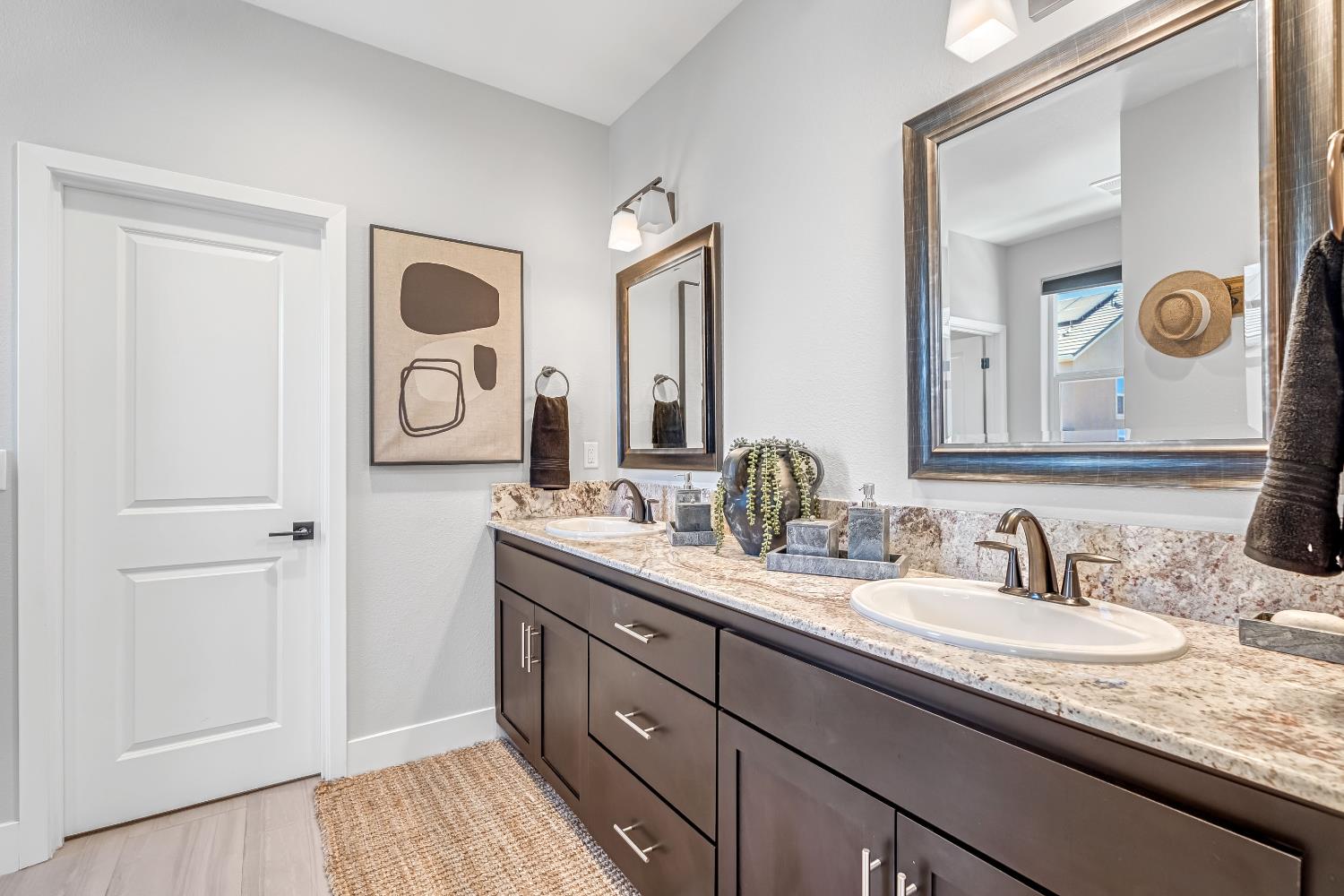 4369 Horizon Dr, Madera, CA 93636