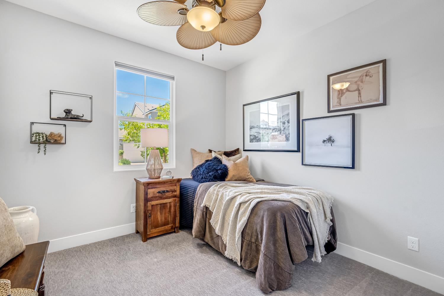 4369 Horizon Dr, Madera, CA 93636