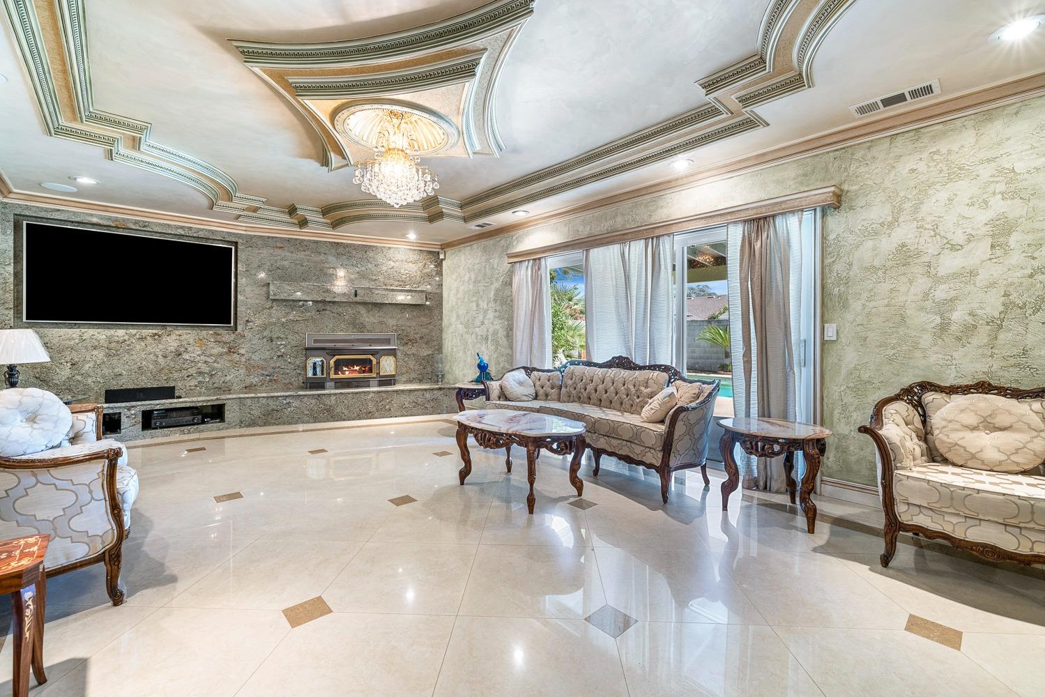 3607 W Magill Ave, Fresno, CA 93711