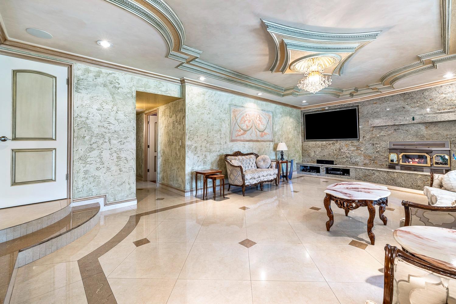 3607 W Magill Ave, Fresno, CA 93711