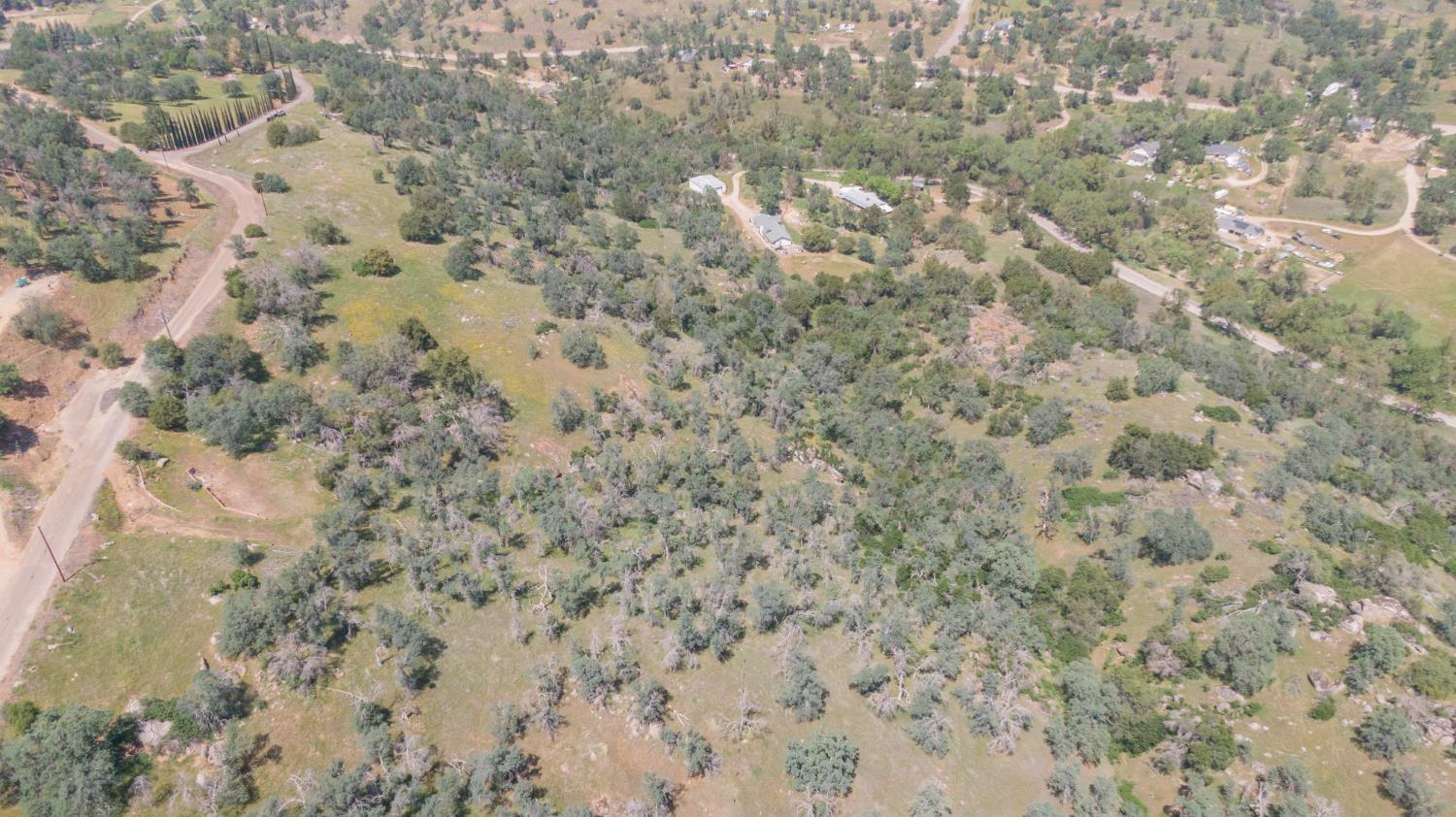 0 0 Totem Ln, Yokuts Valley, CA 93675