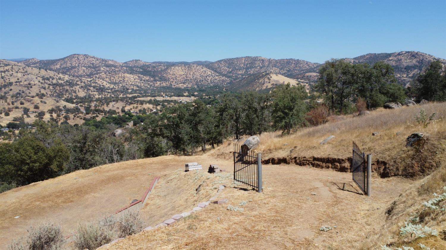 0 0 Totem Ln, Yokuts Valley, CA 93675