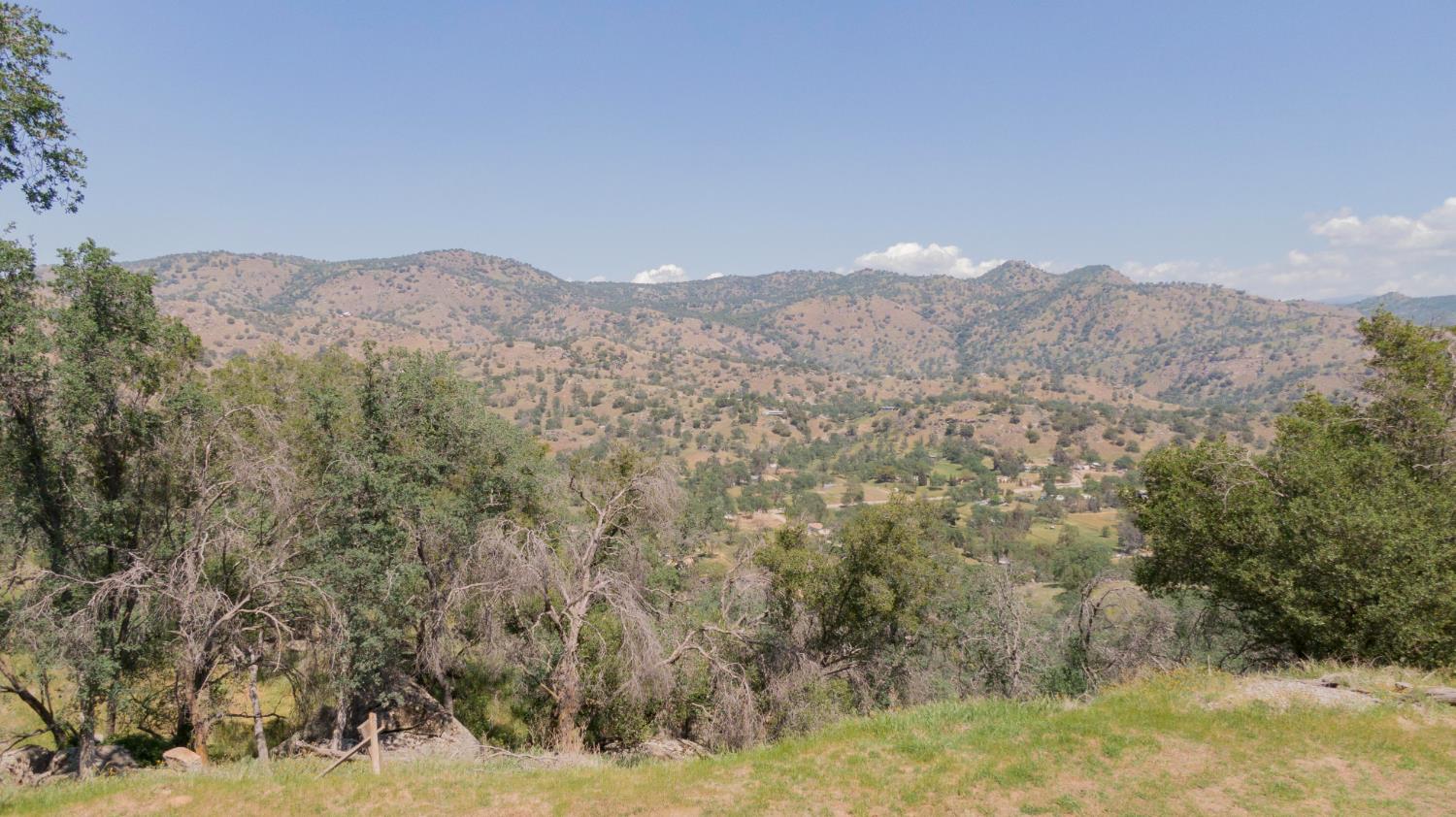 0 0 Totem Ln, Yokuts Valley, CA 93675