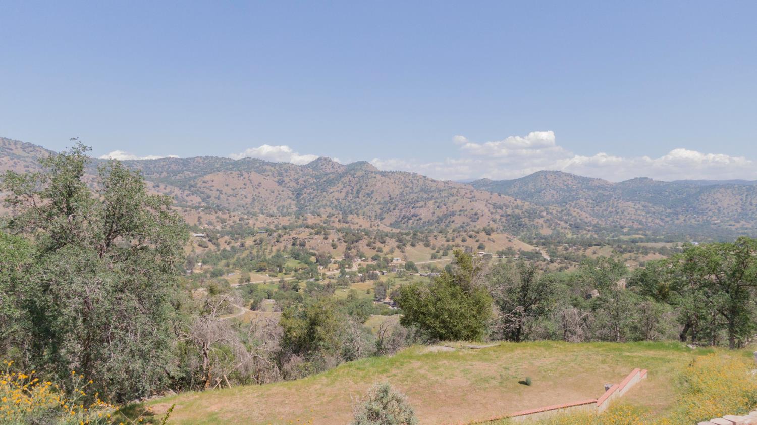 0 0 Totem Ln, Yokuts Valley, CA 93675
