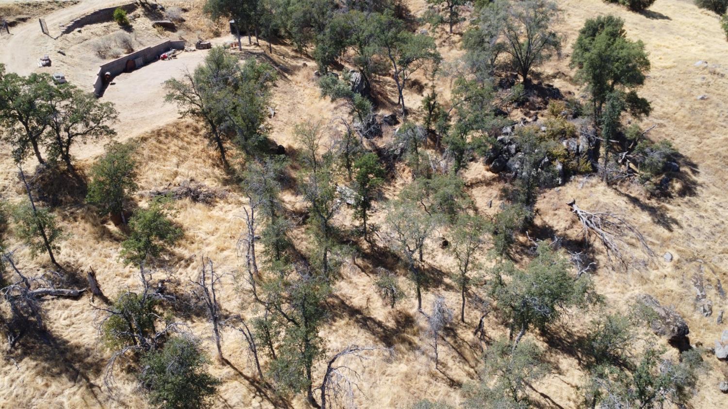 0 0 Totem Ln, Yokuts Valley, CA 93675