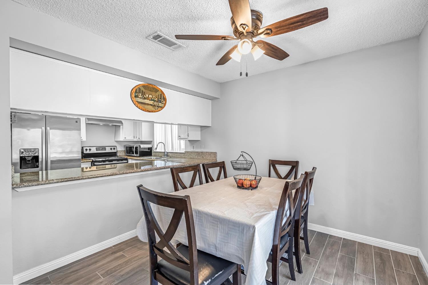 2123 S Winery Ave, Fresno, CA 93725