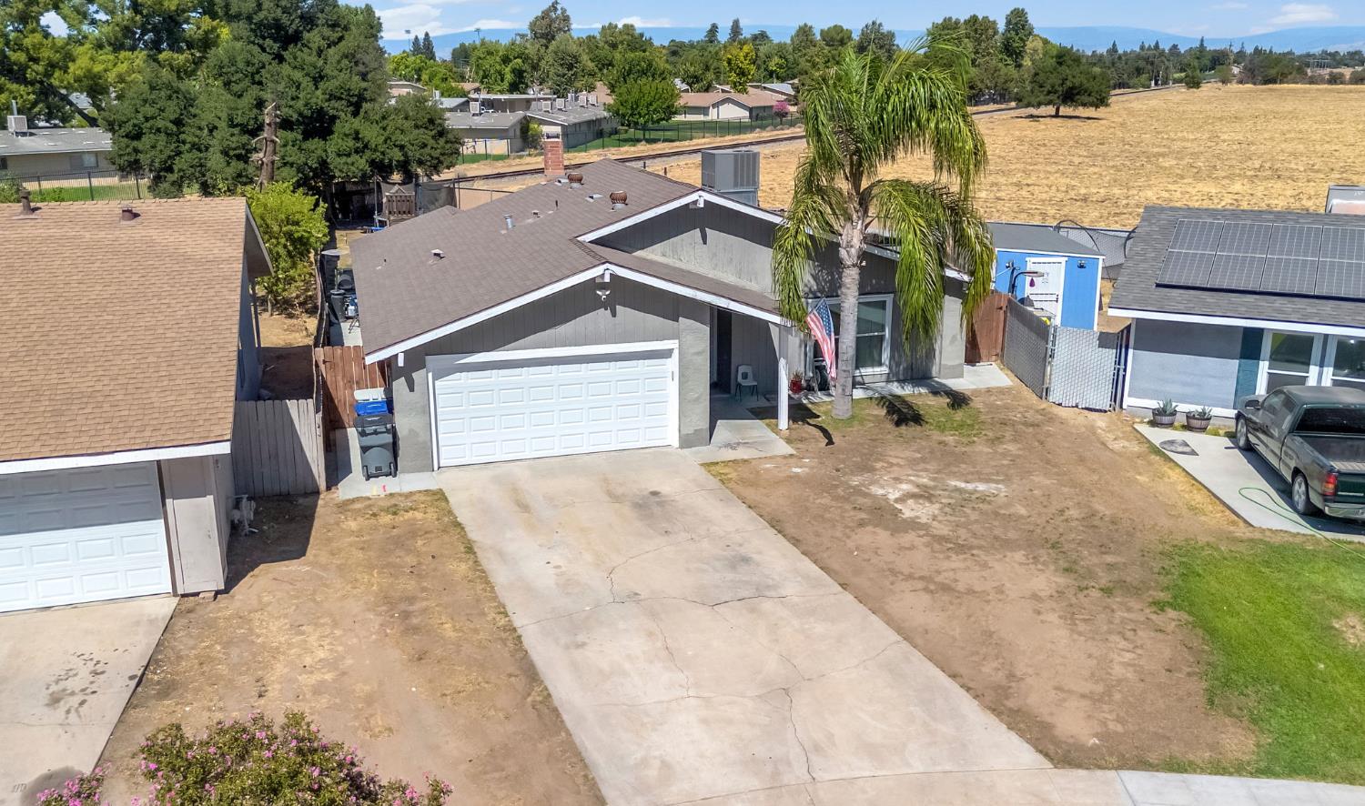 2123 S Winery Ave, Fresno, CA 93725