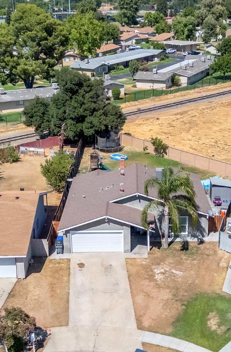 2123 S Winery Ave, Fresno, CA 93725