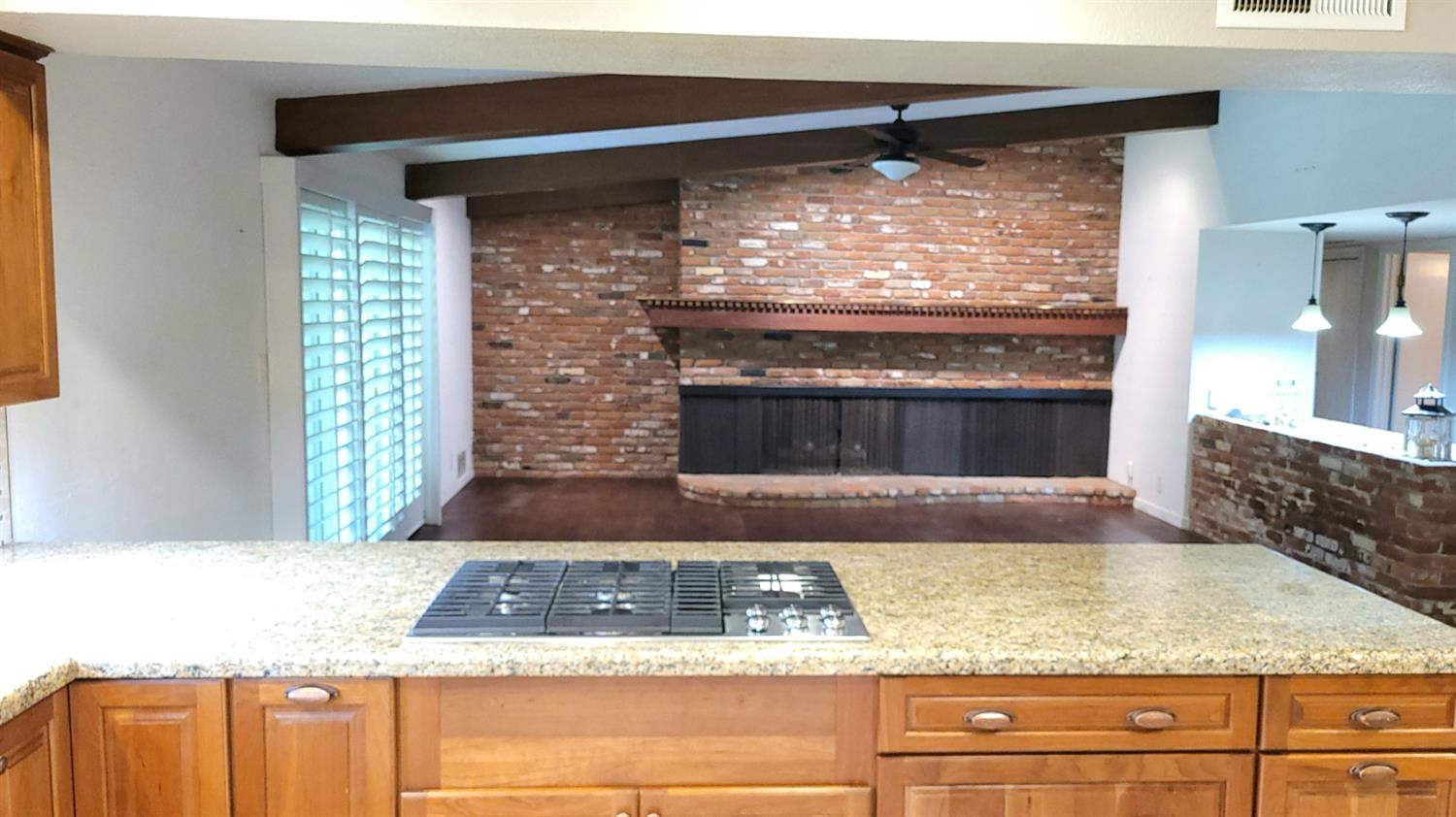 1647 W Wrenwood Ave, Fresno, CA 93711