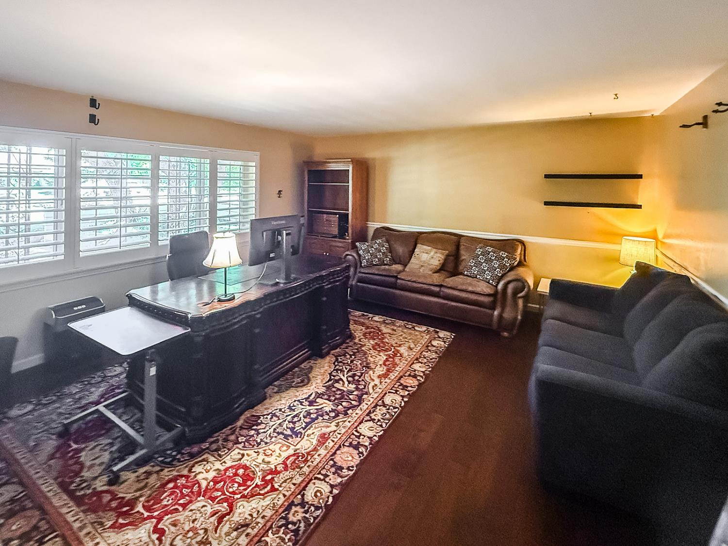 1647 W Wrenwood Ave, Fresno, CA 93711